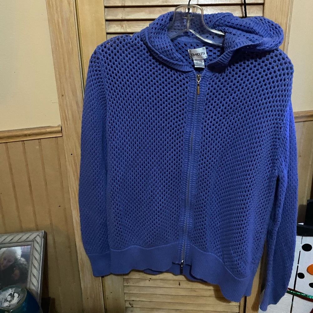 Women’s sweater jacket with hood
